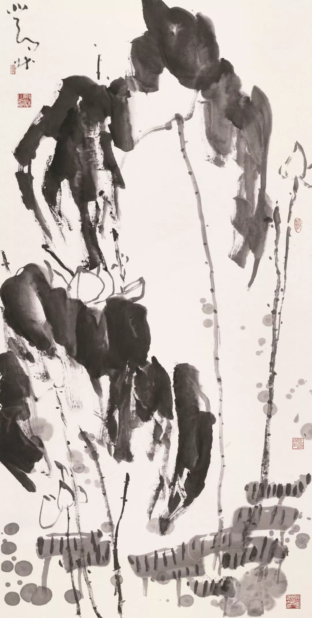 邓林  荷  136×68cm  20世纪80年代  中国画