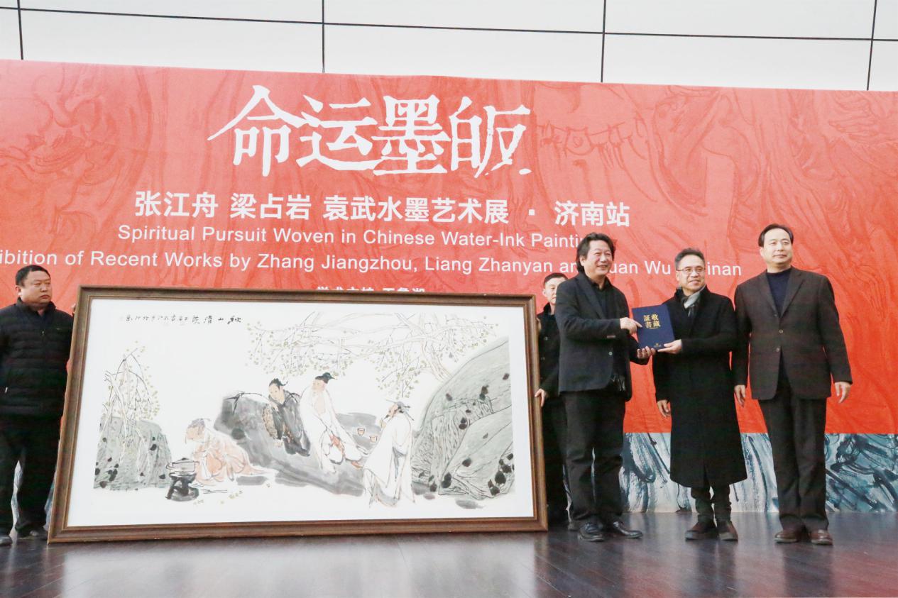 三位艺术家向济南市美术馆捐赠作品