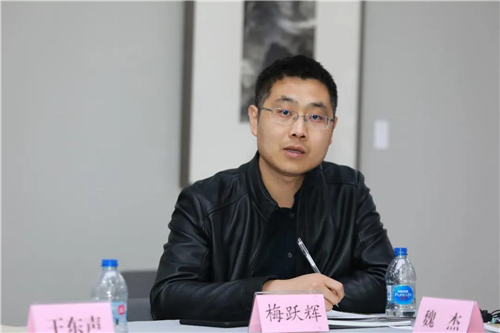 中国国家画院艺术家梅跃辉
