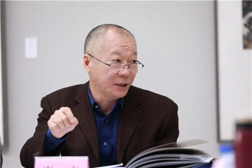清华大学哲学系教授肖鹰