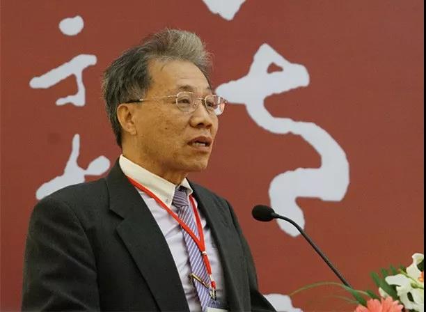 台湾中国标准草书学会理事长郑锦章致辞