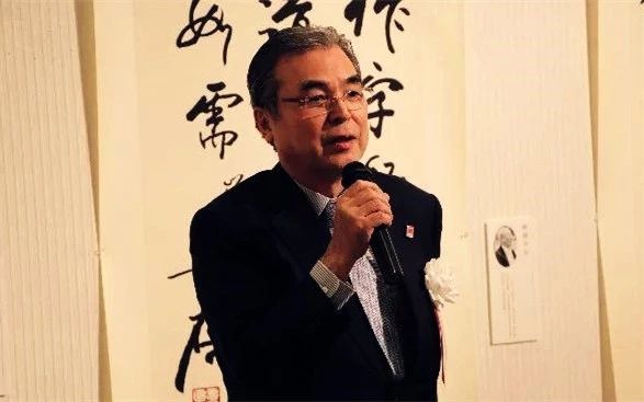 公益财团法人、日本全国书美术振兴会理事长高木圣雨致辞